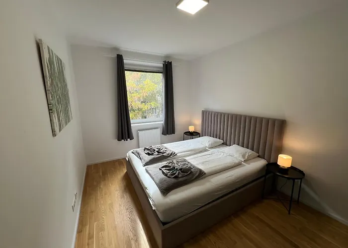 U4 Spittelau Tr5 Апартаменти *