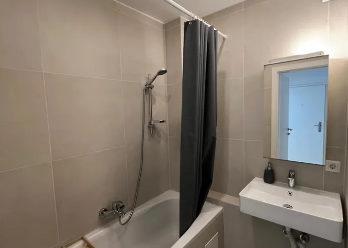 U4 Spittelau Tr5 * Відень